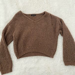SUPER CUTE BROWN CROPPED SWEATER🐻🤠